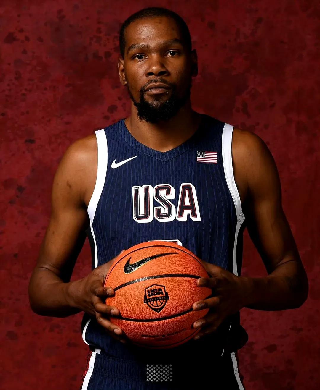 雷霆成为史上第四支赛季前22场拿下21胜1负的球队（前22场21胜1负，雷霆跻身历史第四队）