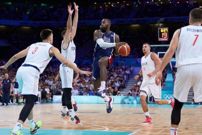 记者：本届世界杯将有半场球员和教练采访，赛前两天开发布会（记者透露：本届世界杯将引入半场球员、教练采访，赛前两日举行发布会）