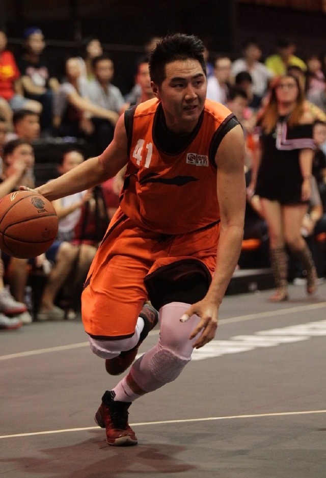 欧冠积分榜：阿森纳全胜领跑，巴黎、拜仁、国米、皇马均12分（欧冠形势：阿森纳全胜登顶，巴黎、拜仁、国米、皇马同积12分）